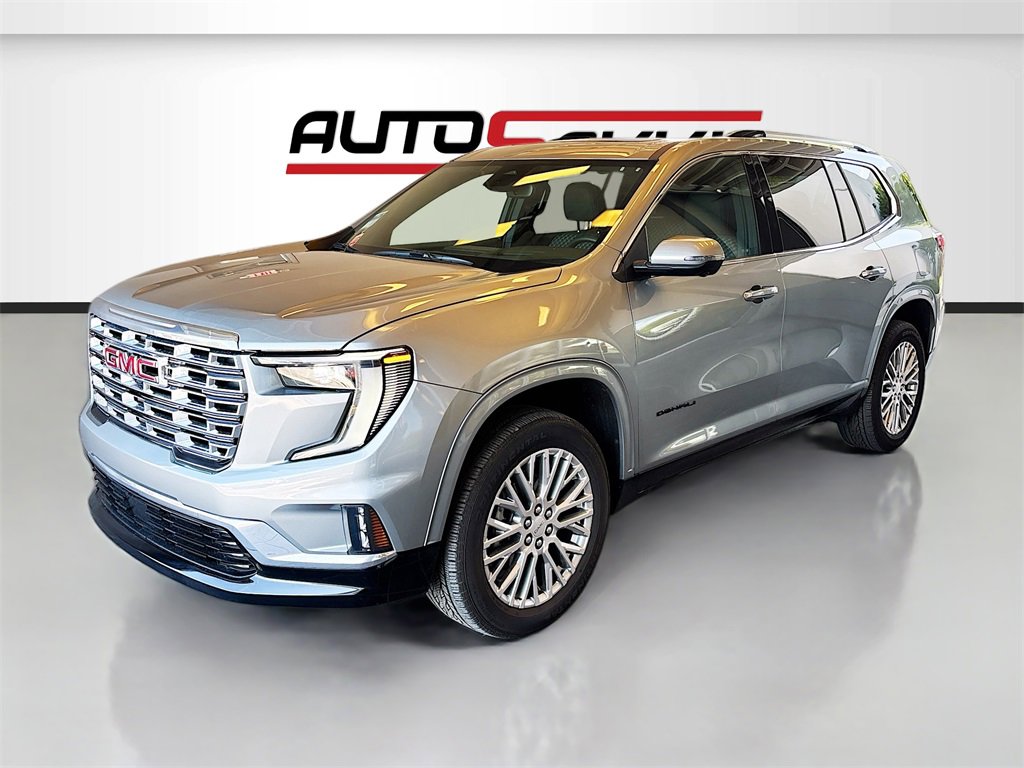 Used 2024 GMC Acadia Denali image 3