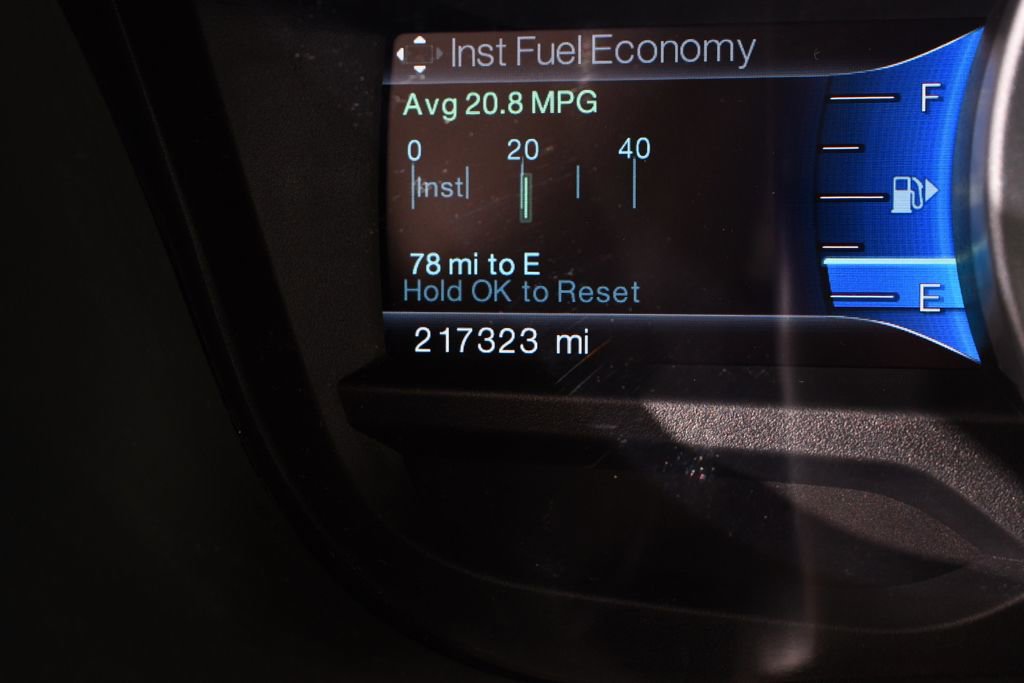 Used 2015 Ford Explorer XLT w/ Equipment Group 202B image 28