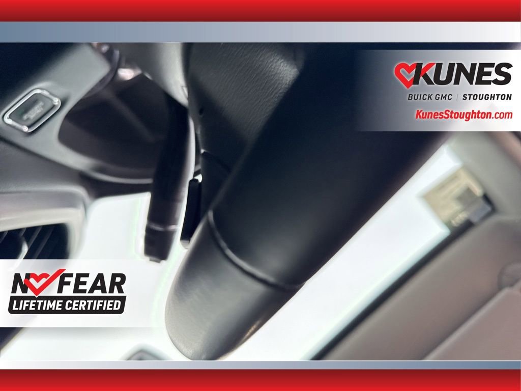 Used 2023 GMC Acadia SLT image 32