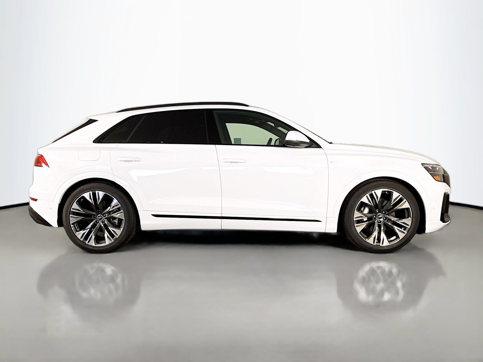 New 2026 Audi Q8 Premium Plus AWD/4WD image 8