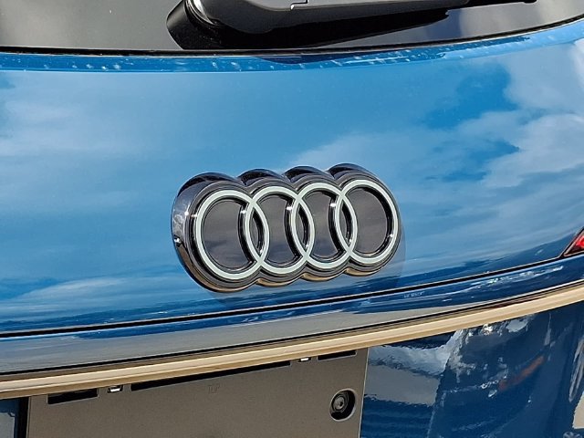 New 2026 Audi Q3 quattro 2.0T AWD/4WD image 23
