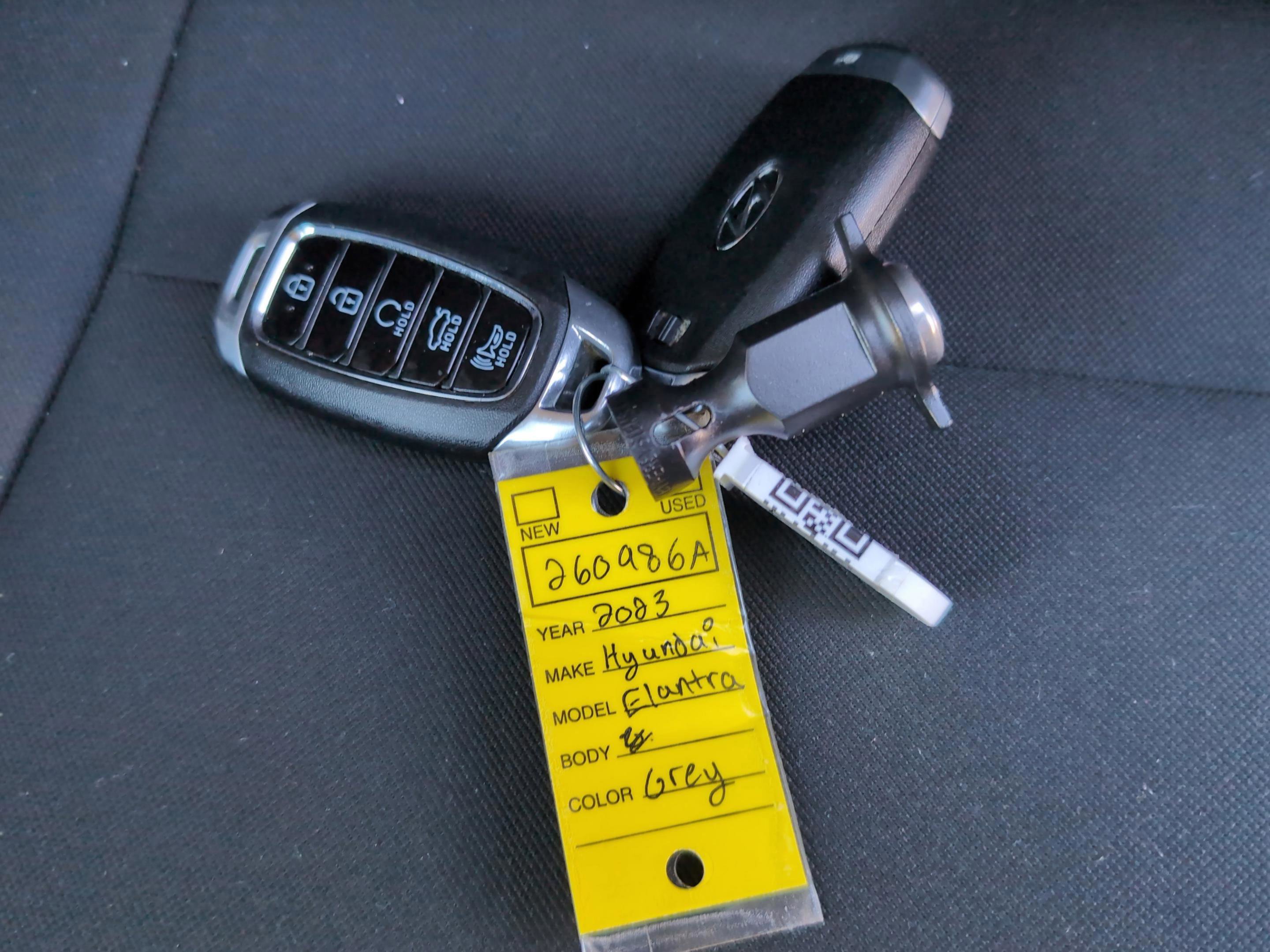 Used 2023 Hyundai Elantra SEL image 29