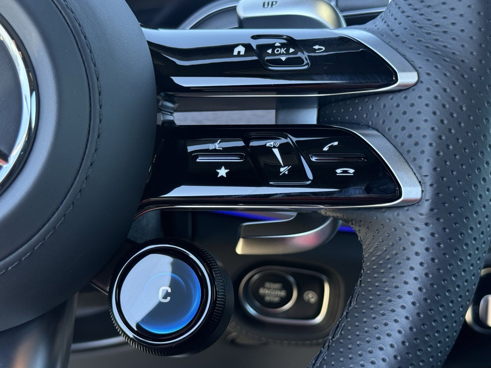 New 2026 Mercedes-Benz GLS 63 AMG 4MATIC image 21