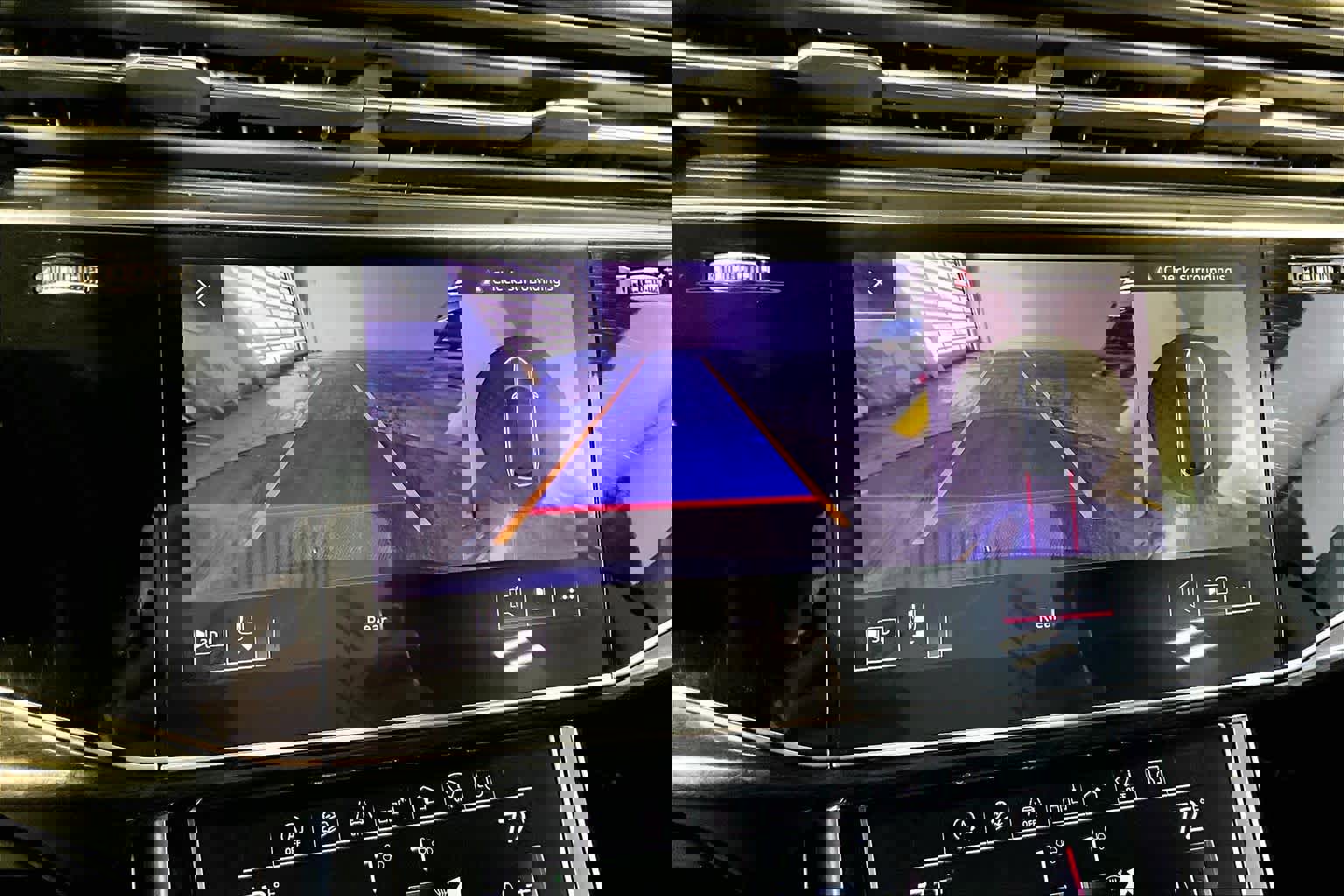 Used 2019 Audi Q8 Prestige image 29