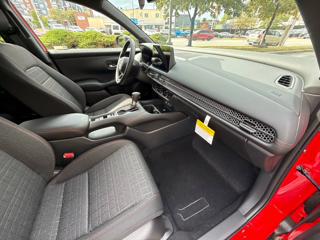 Certified 2026 Honda HR-V Sport image 39