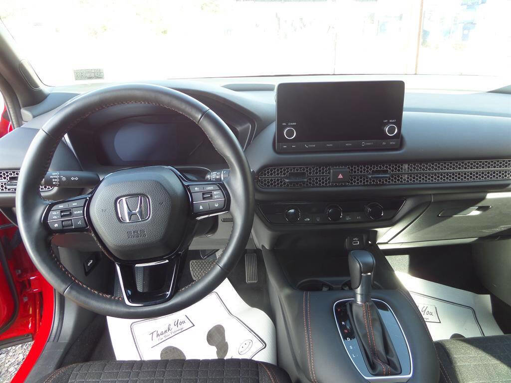 Used 2025 Honda HR-V Sport image 9