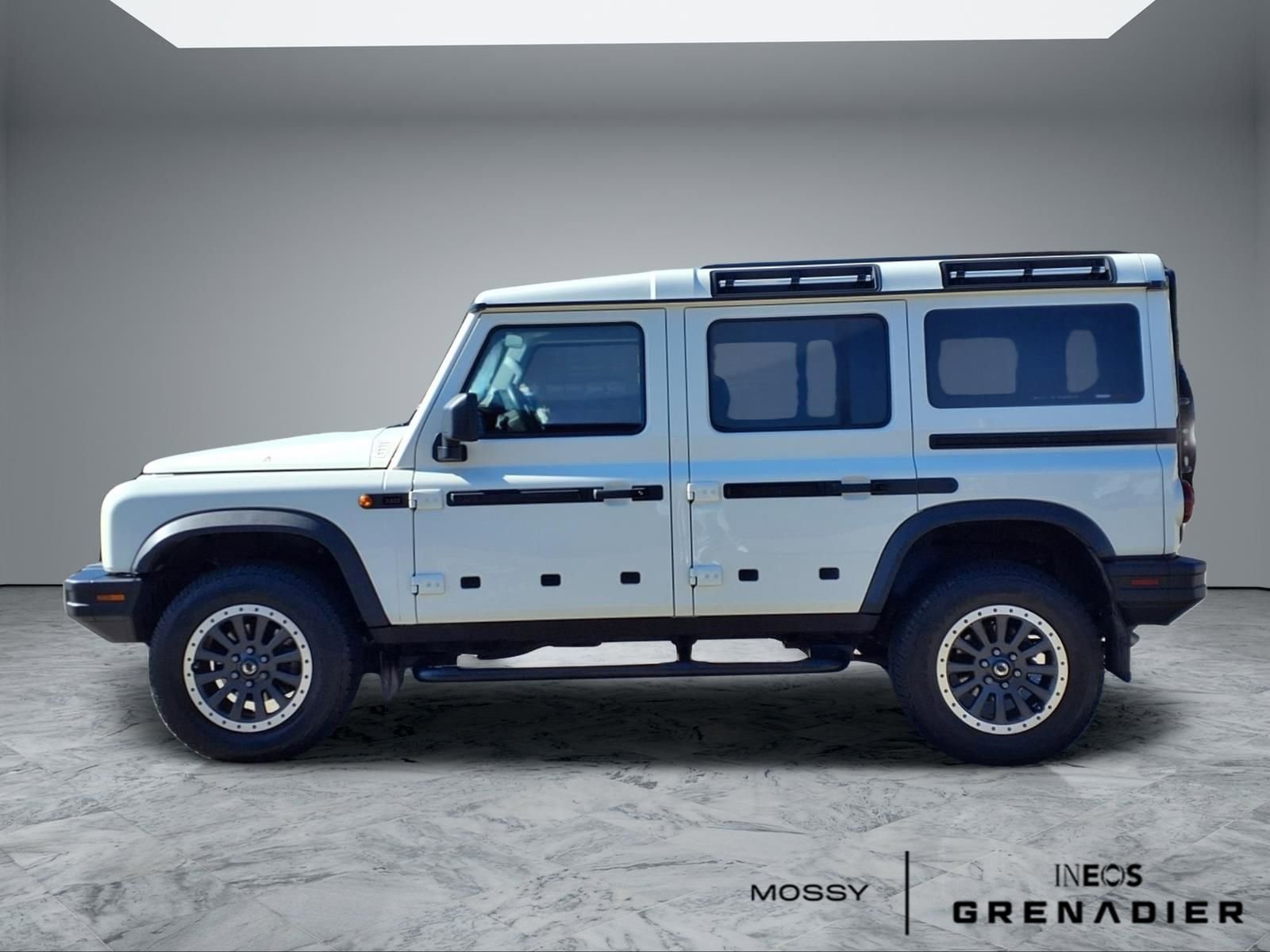 Used 2024 INEOS Grenadier Fieldmaster Edition image 4