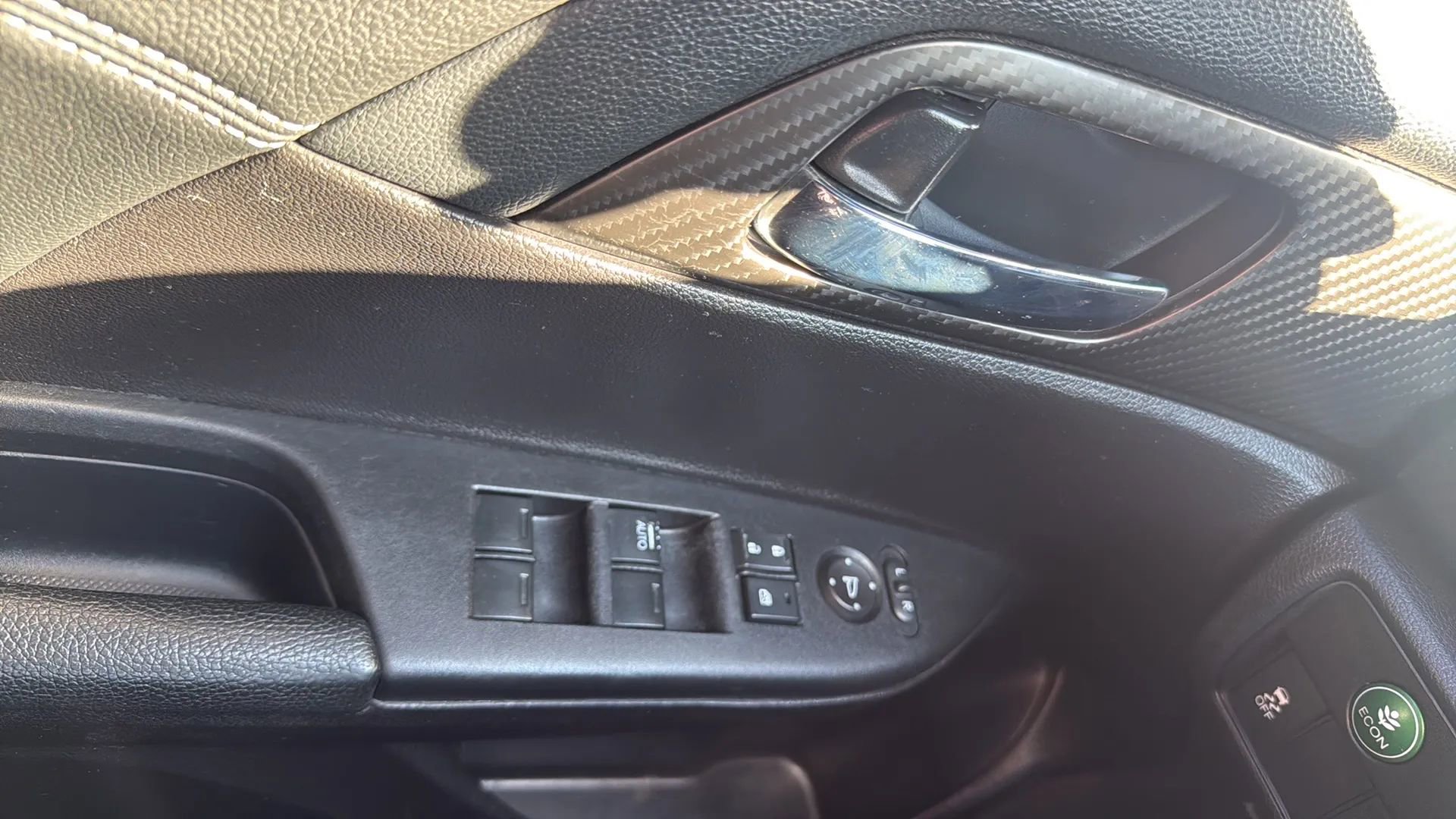 Used 2017 Honda Accord Sport image 22