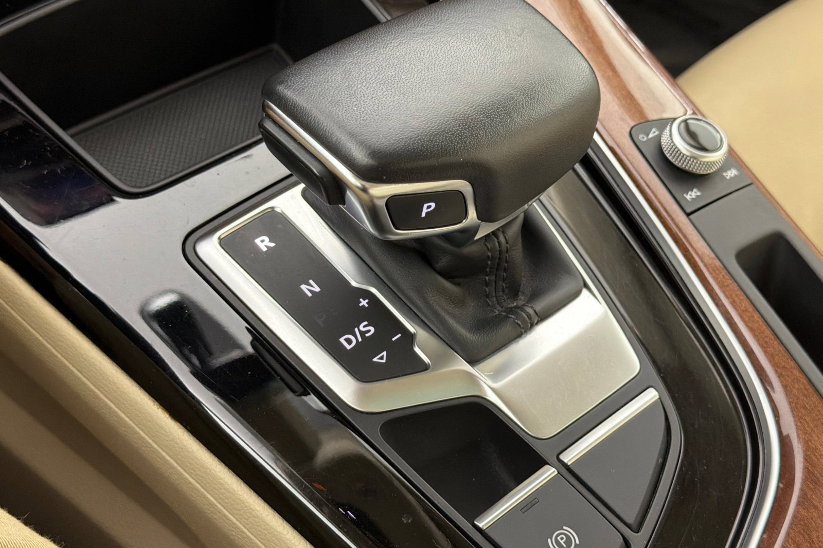 Used 2022 Audi A5 2.0T Premium image 19