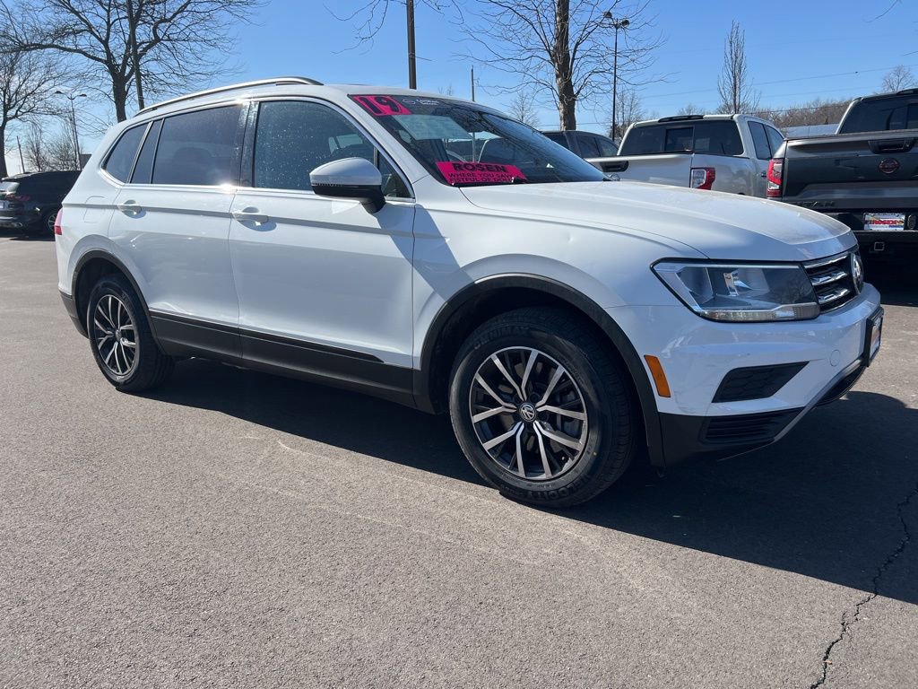 Used 2019 Volkswagen Tiguan SE image 3