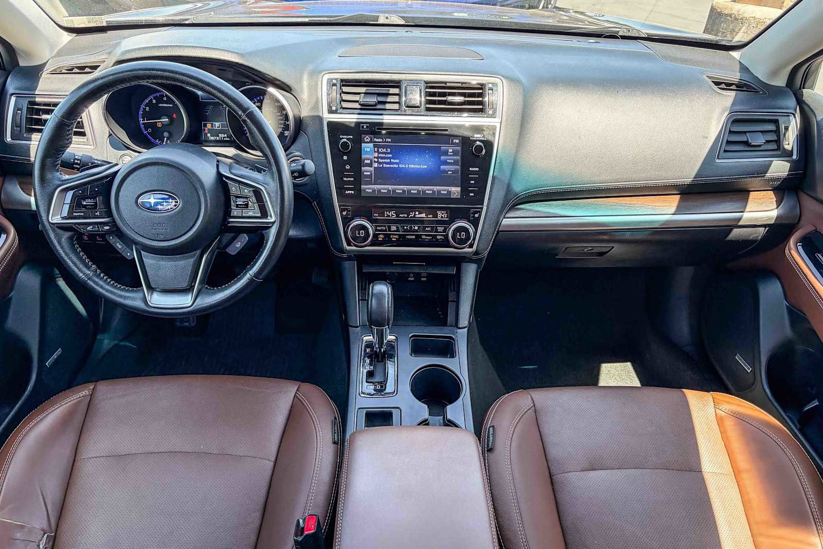 Used 2018 Subaru Outback 3.6R Touring w/ Popular Package #3 AWD/4WD image 11