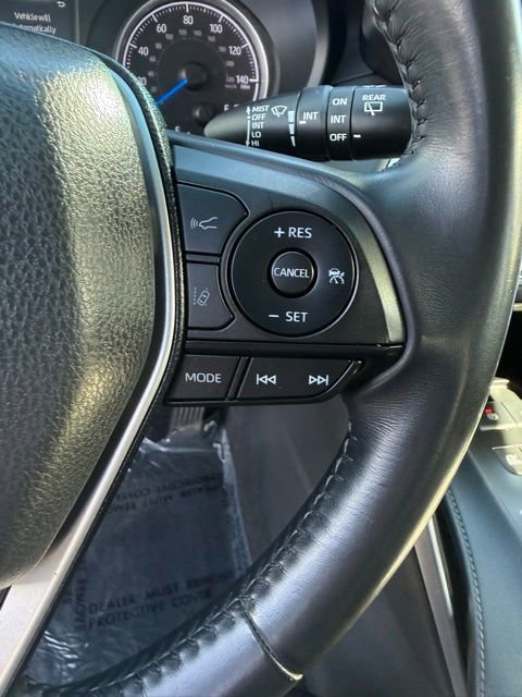 Certified 2022 Toyota Venza LE image 20