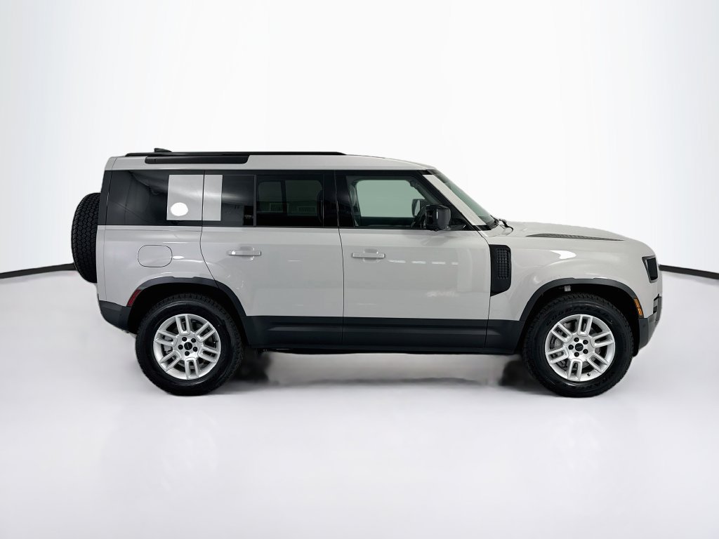 New 2026 Land Rover Defender 110 S AWD/4WD image 4