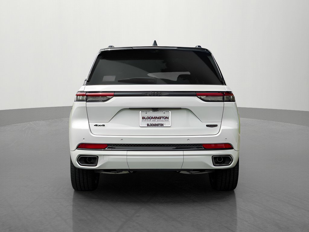 New 2025 Jeep Grand Cherokee Summit image 4