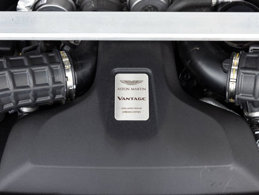 Used 2021 Aston Martin V8 Vantage Roadster RWD image 68