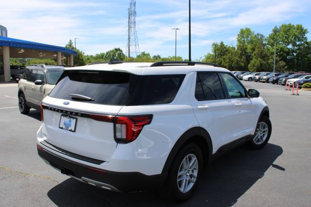New 2026 Ford Explorer Active w/ Active Comfort Package RWD image 17