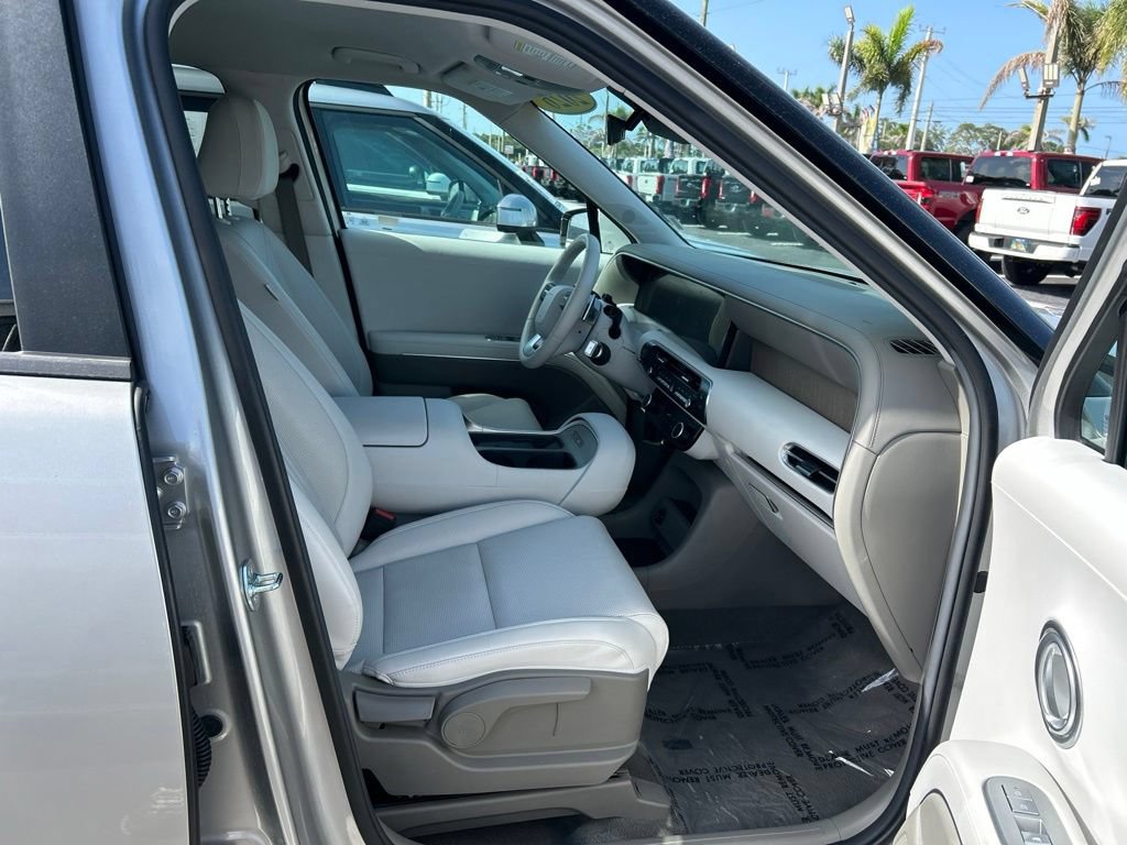 Used 2026 Hyundai Palisade SEL FWD image 38