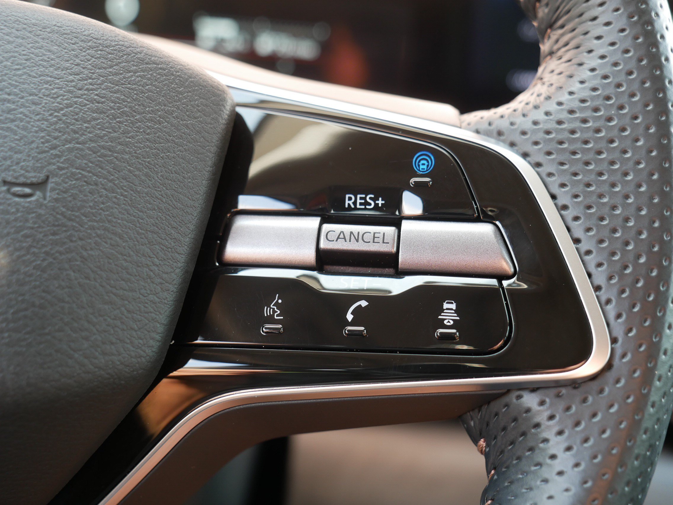 Certified 2024 Nissan Ariya AWD image 29