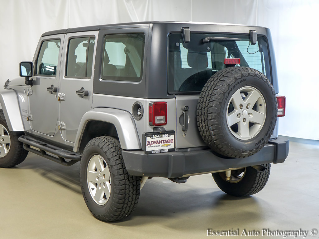 Used 2013 Jeep Wrangler Unlimited Sport AWD/4WD image 7