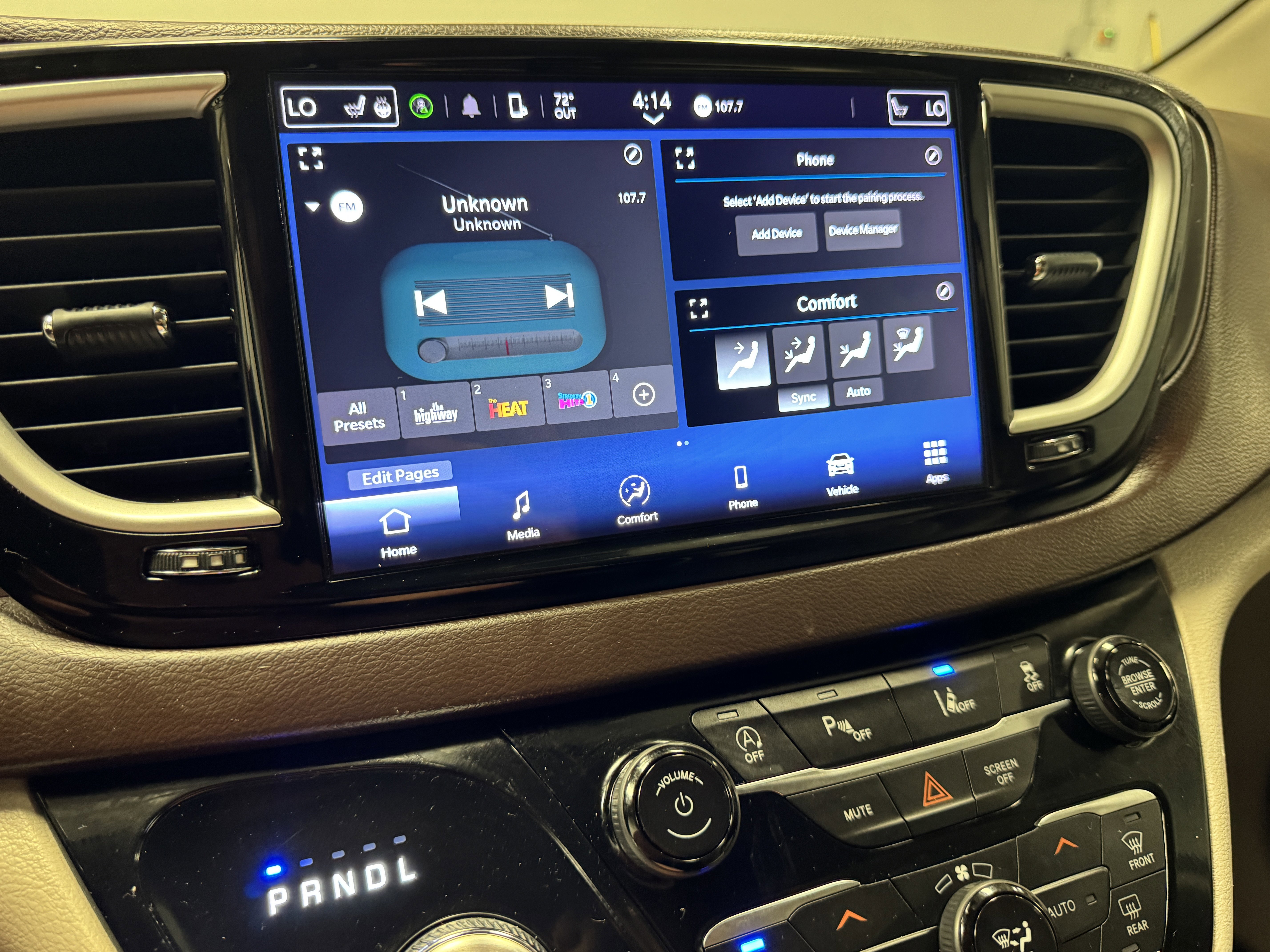 Used 2021 Chrysler Pacifica Touring-L image 23