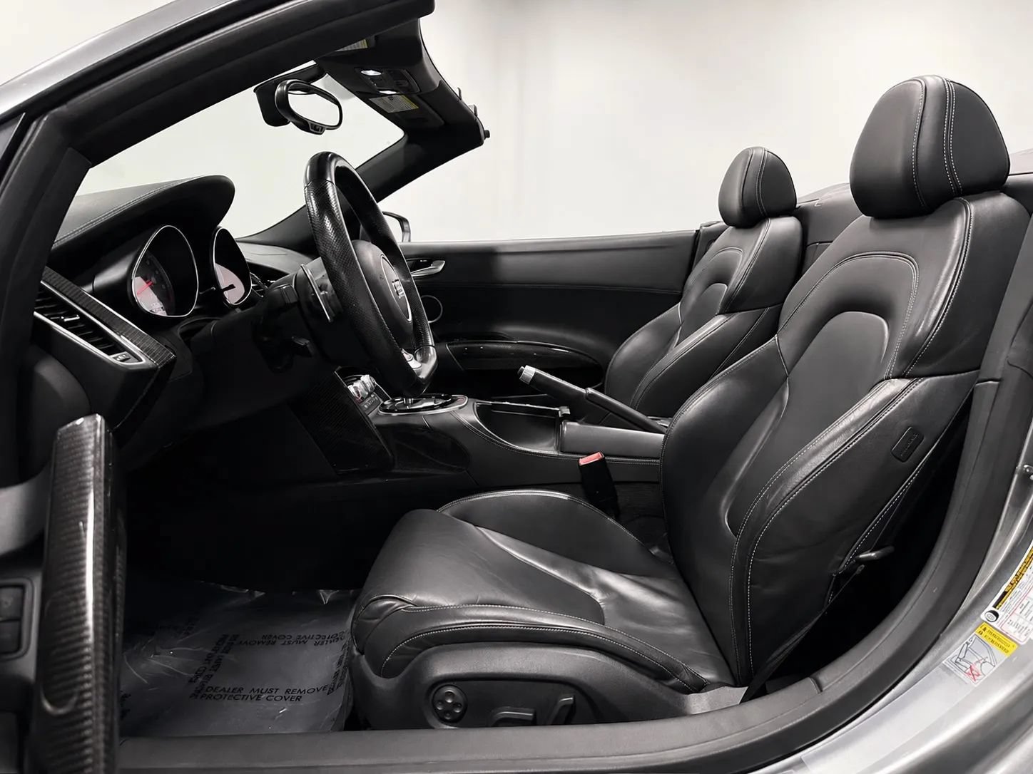 Used 2015 Audi R8 V8 w/ Full Leather Package AWD/4WD image 14