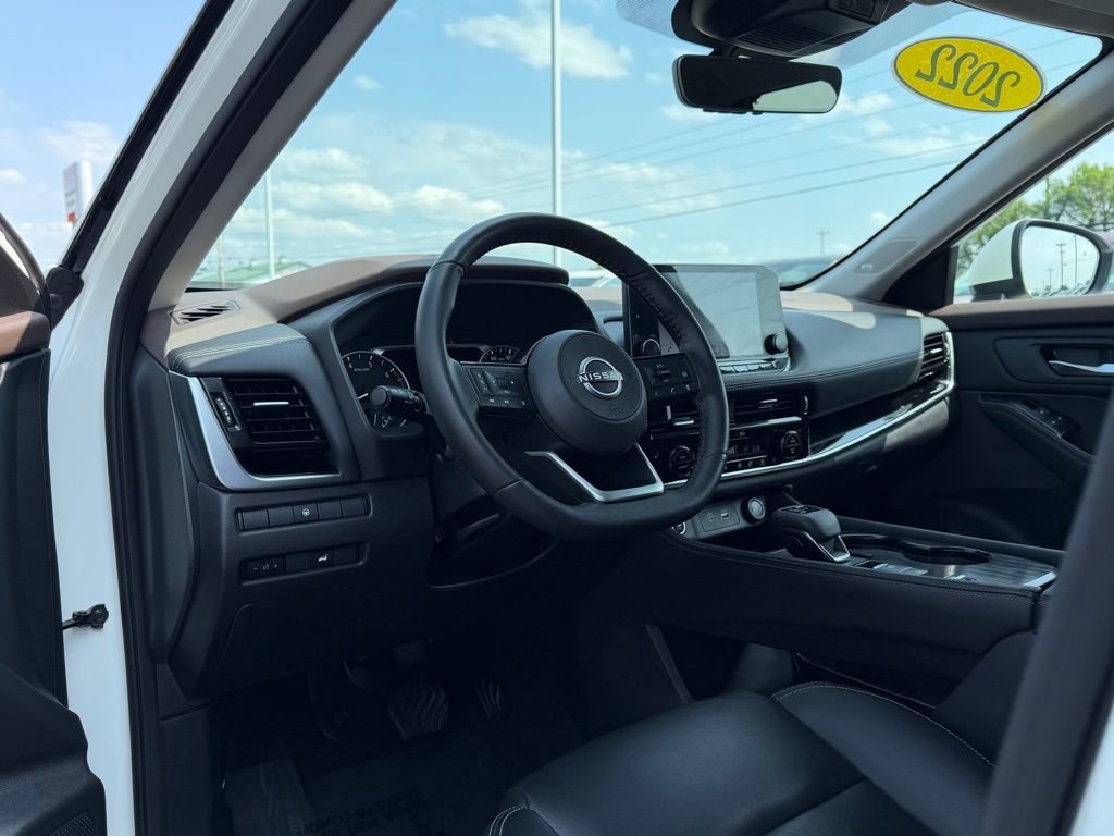 Used 2022 Nissan Rogue SL w/ SL Premium Package FWD image 11