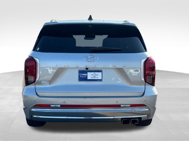 Used 2024 Hyundai Palisade Calligraphy AWD/4WD image 3