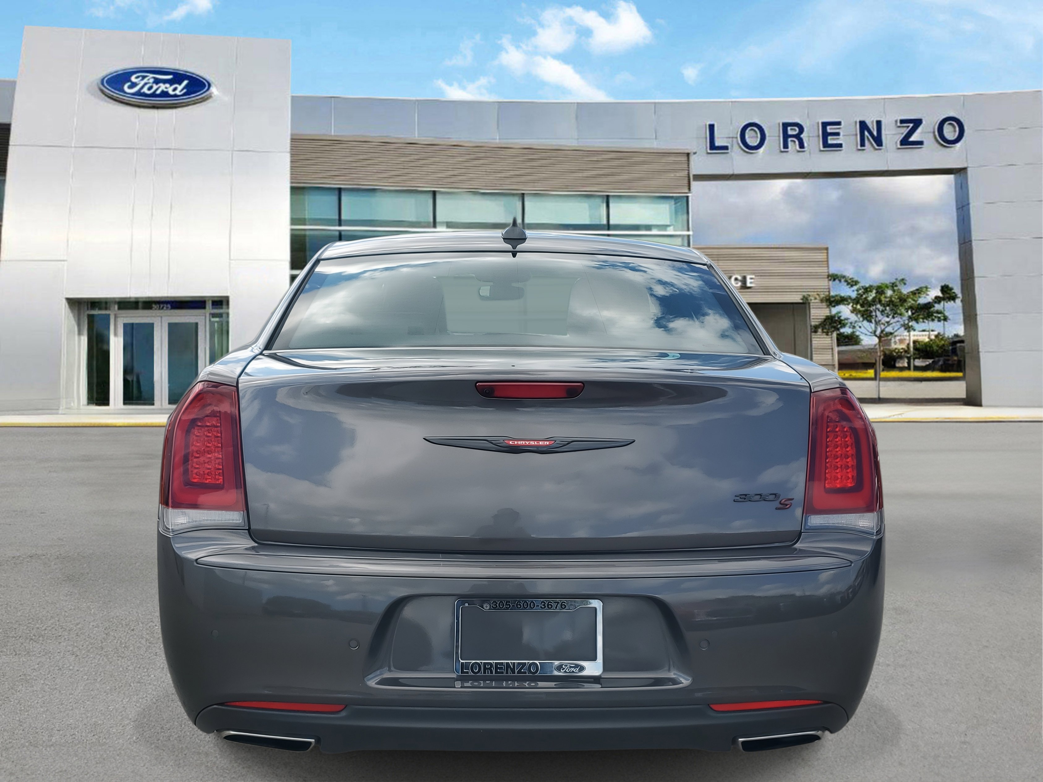 Used 2023 Chrysler 300 S image 6