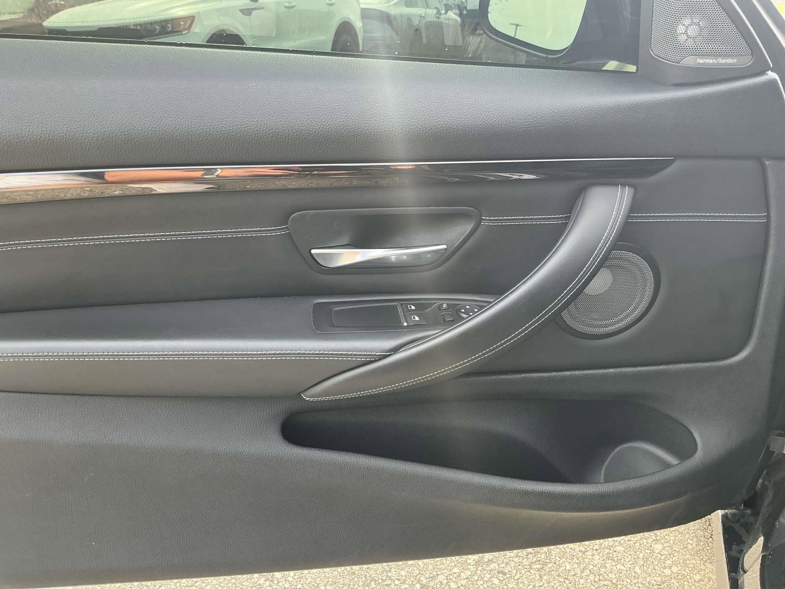 Used 2020 BMW M4 Coupe w/ Competition Package image 12