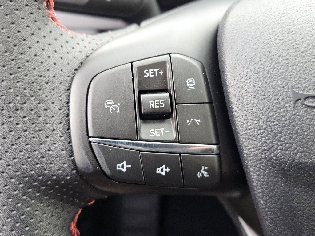 New 2026 Ford Escape ST-Line w/ Tech Pack #1 AWD/4WD image 10