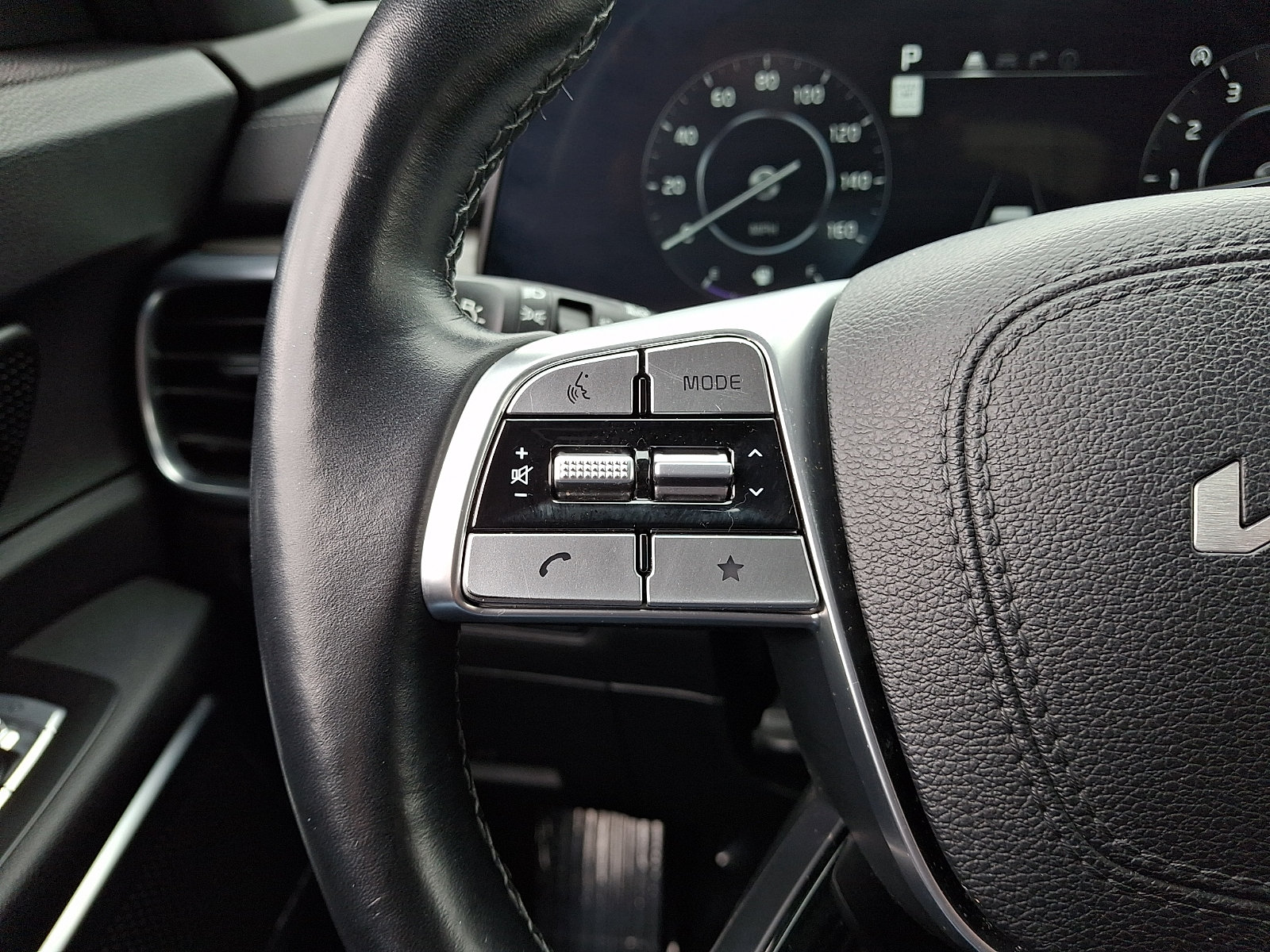 Certified 2024 Kia Telluride SX X-Line AWD/4WD image 22