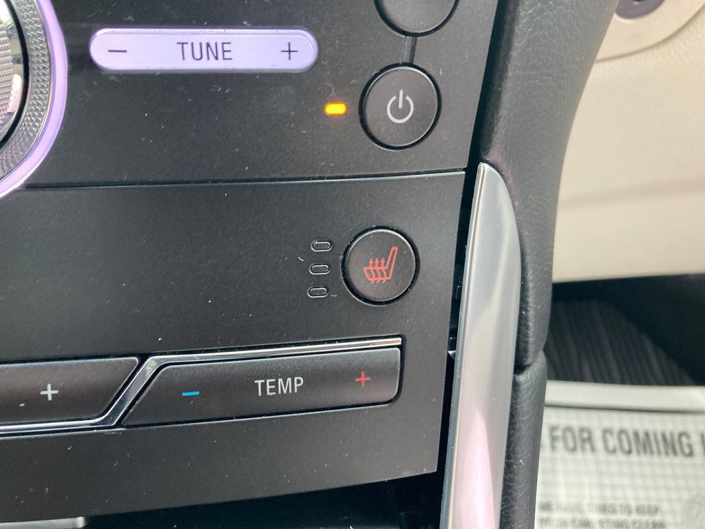 Used 2017 Ford Edge Titanium w/ Technology Package image 40