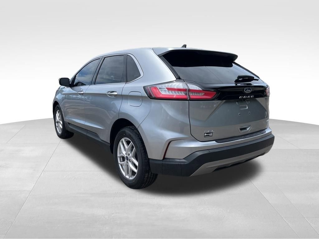 Used 2022 Ford Edge SEL AWD/4WD image 3