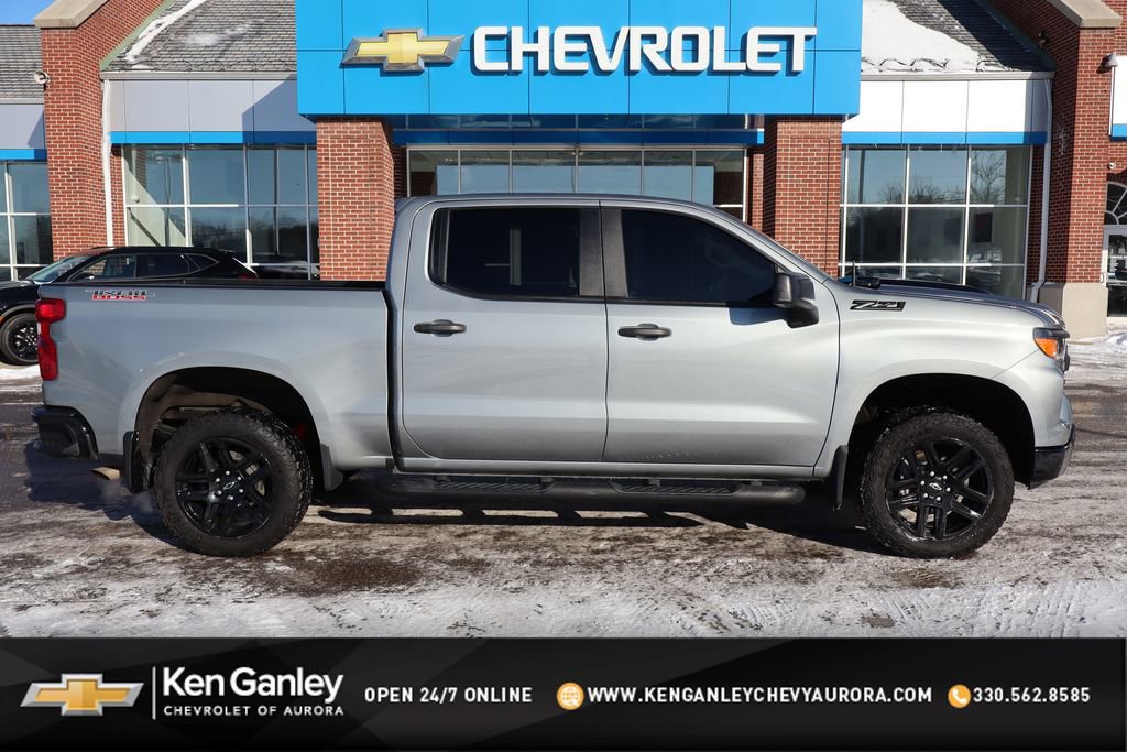 Used 2024 Chevrolet Silverado 1500 Custom Trail Boss w/ LPO, Dark Essentials Package image 1