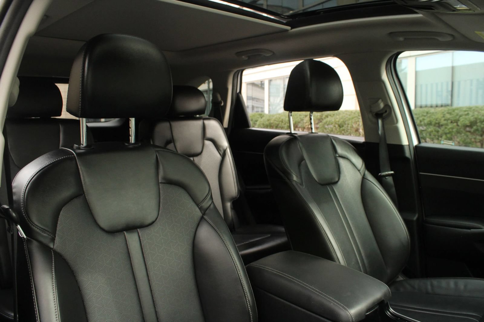 Used 2021 Kia Sorento EX w/ EX AWD X-Line Package image 27