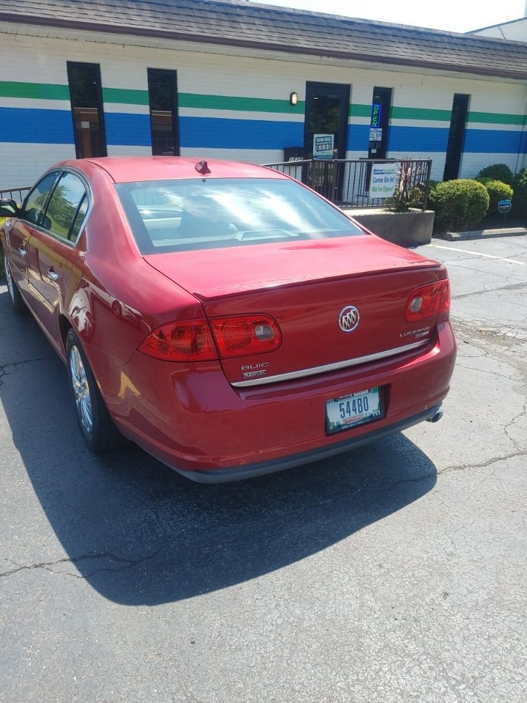Used 2010 Buick Lucerne CXL w/ Driver Confidence Package FWD image 6