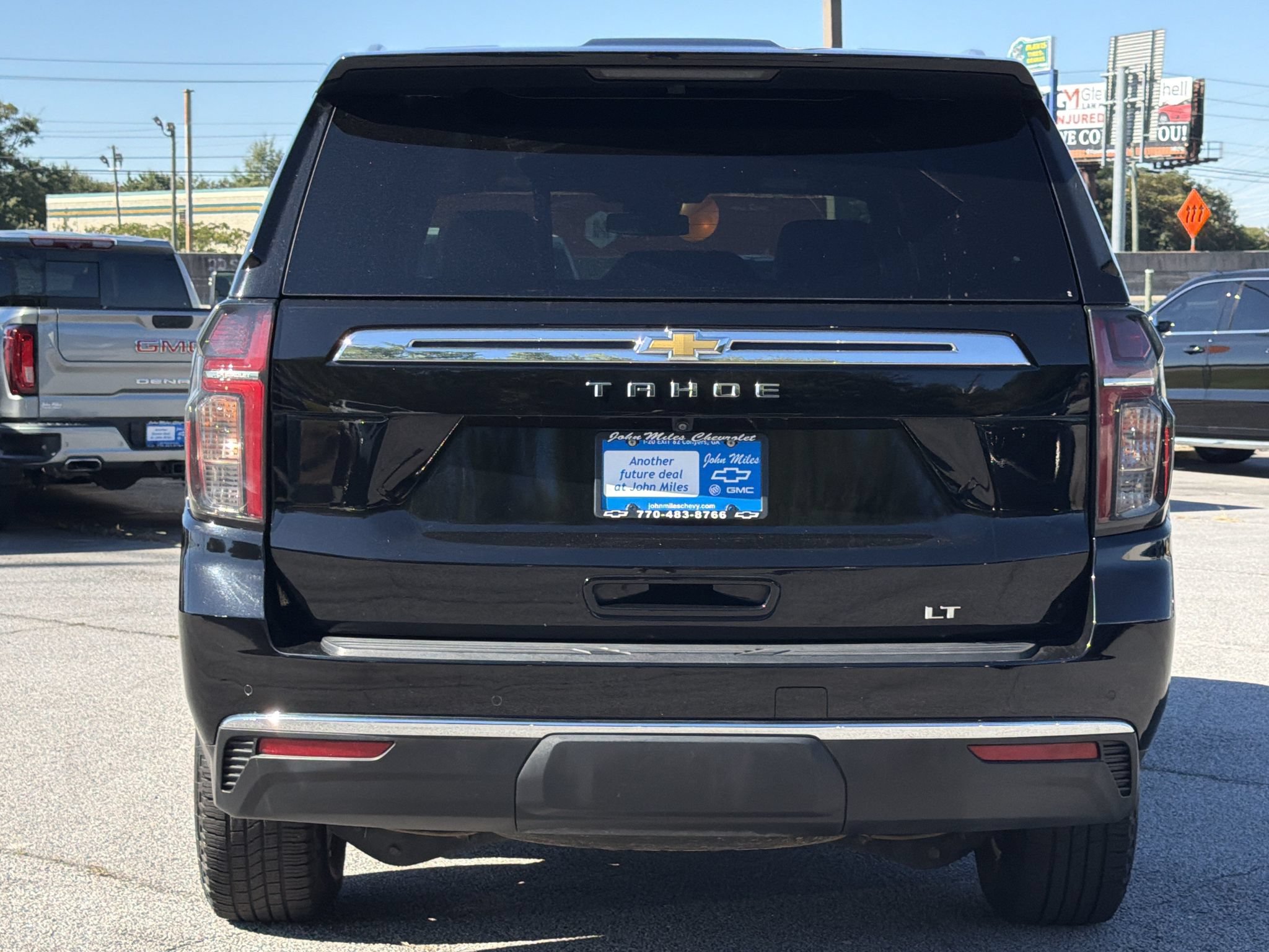 Used 2024 Chevrolet Tahoe LT AWD/4WD image 2