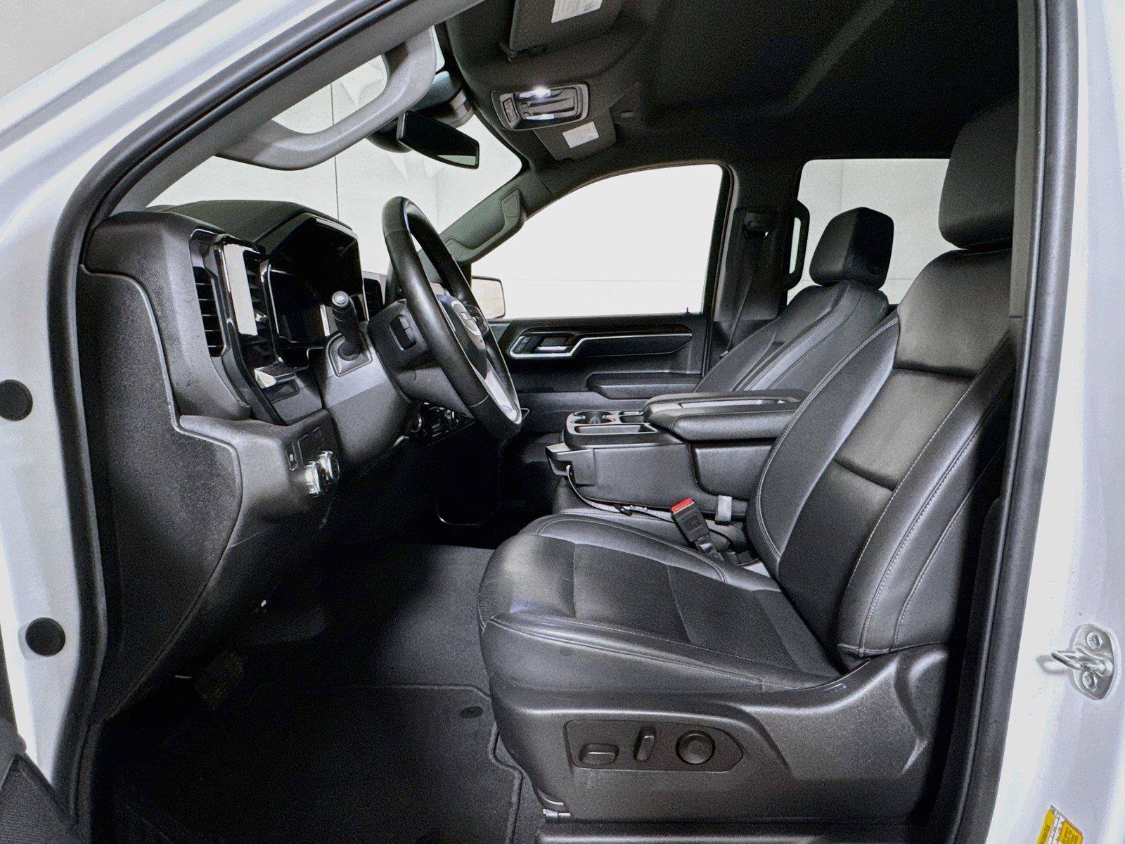 Certified 2025 GMC Sierra 1500 SLT RWD image 19