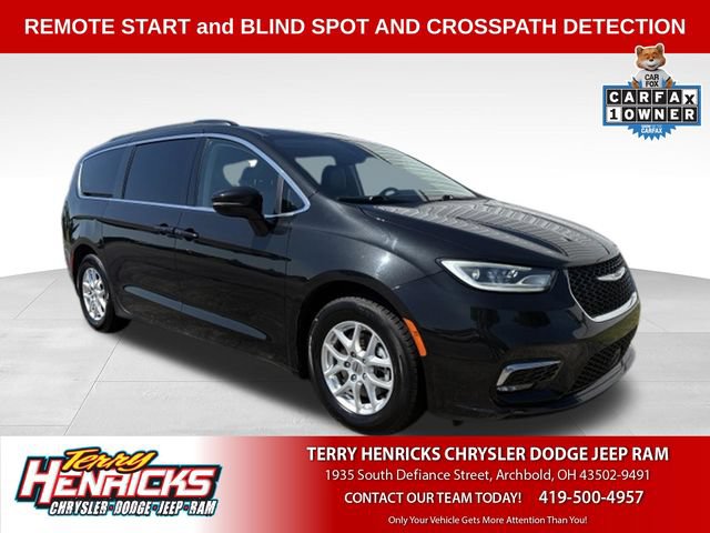 Used 2022 Chrysler Pacifica Touring-L FWD 360° Tour