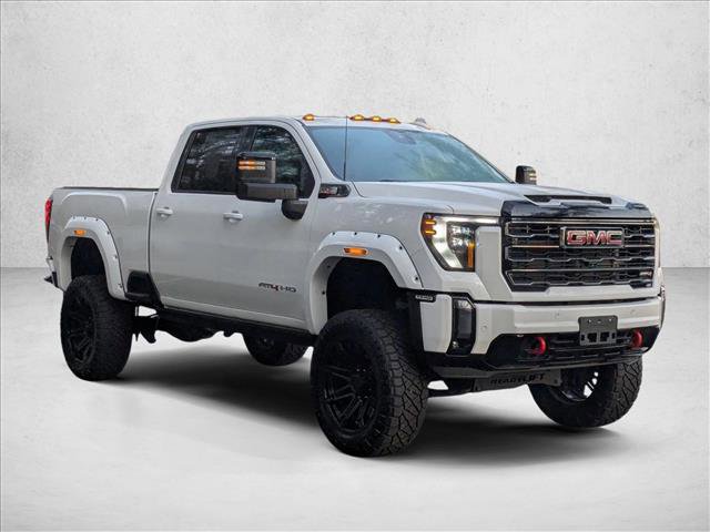 Used 2024 GMC Sierra 2500 AT4 w/ AT4 Premium Plus Package image 3