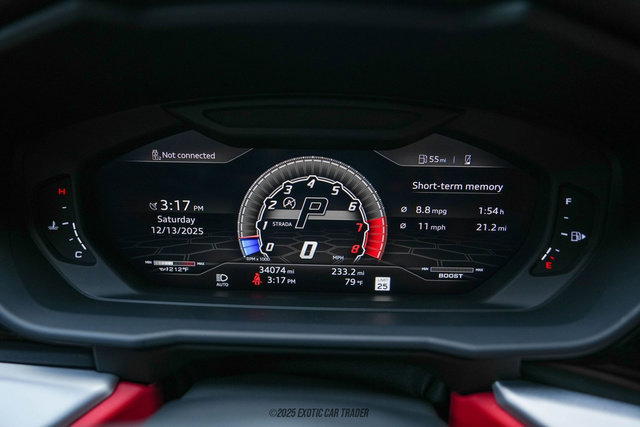 Used 2019 Lamborghini Urus image 21