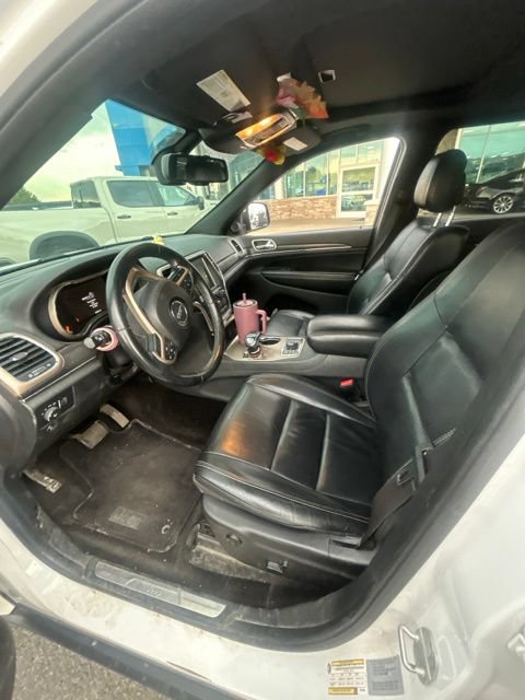 Used 2015 Jeep Grand Cherokee Limited w/ Trailer Tow Group IV AWD/4WD image 2