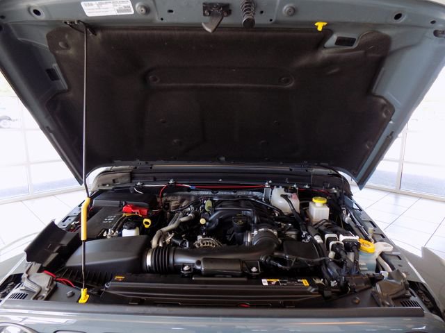 Certified 2024 Jeep Gladiator Sport AWD/4WD image 35