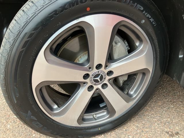 Used 2022 Mercedes-Benz GLC 300 4MATIC image 12