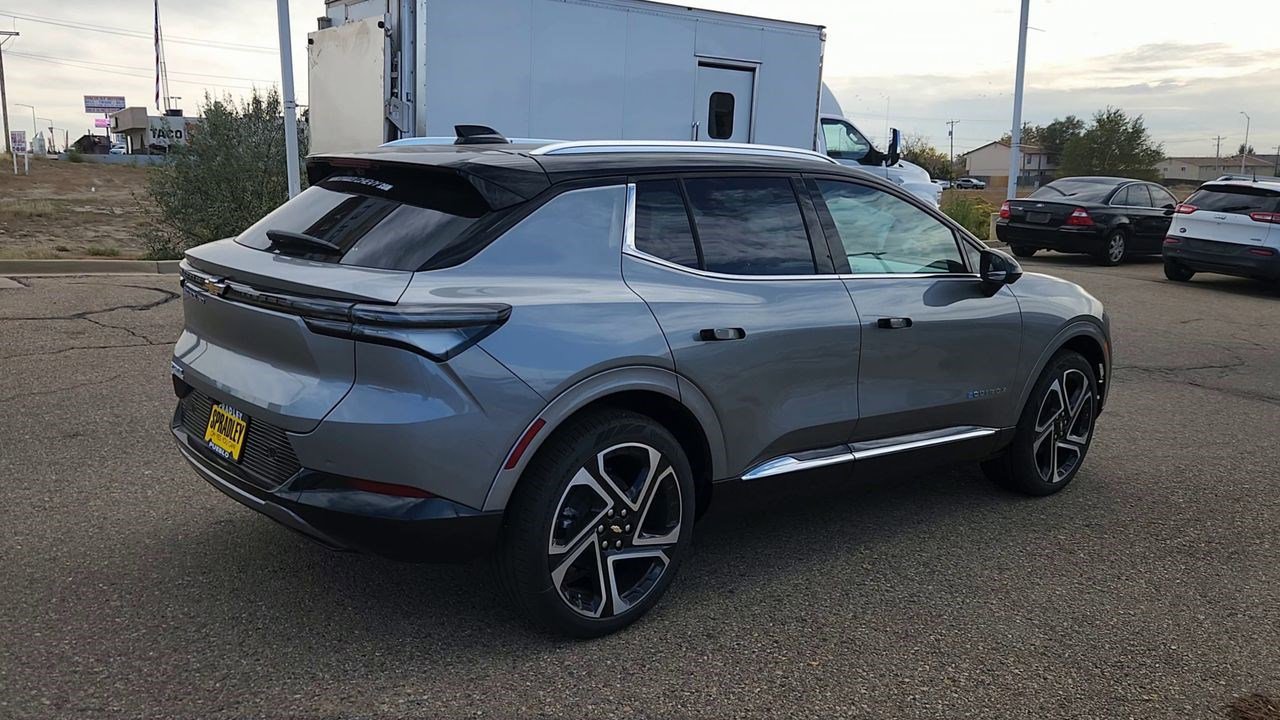 New 2026 Chevrolet Equinox EV LT image 8