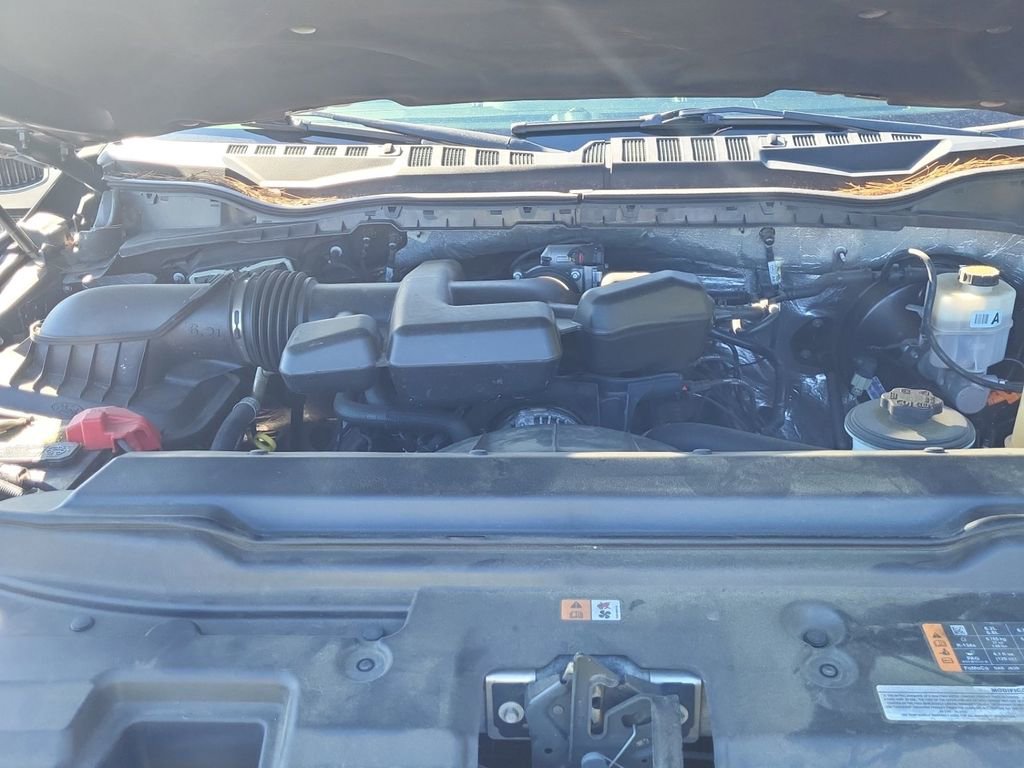 Used 2017 Ford F250 Lariat w/ Chrome Package image 5