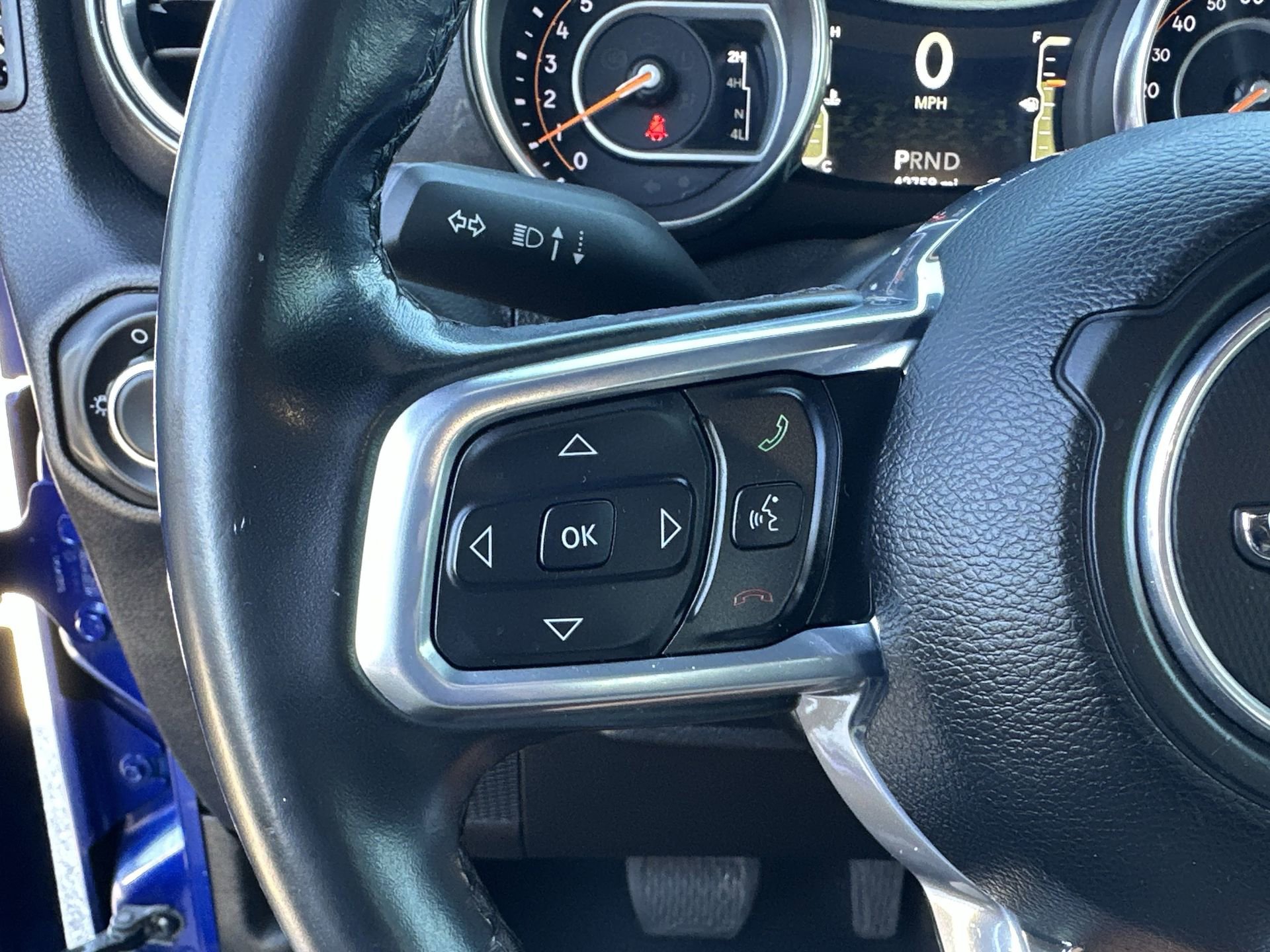 Used 2020 Jeep Wrangler Unlimited Sahara image 33