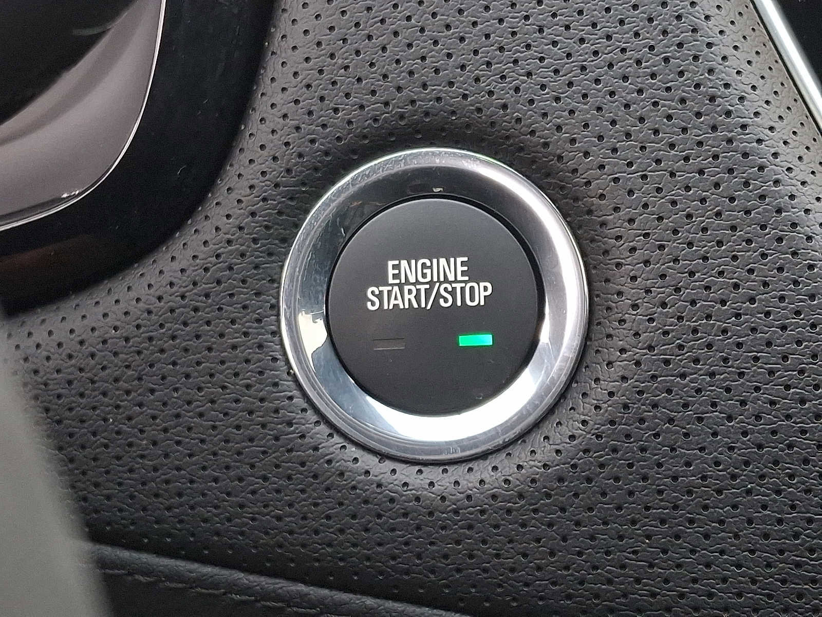 Used 2025 Cadillac XT6 Luxury image 23