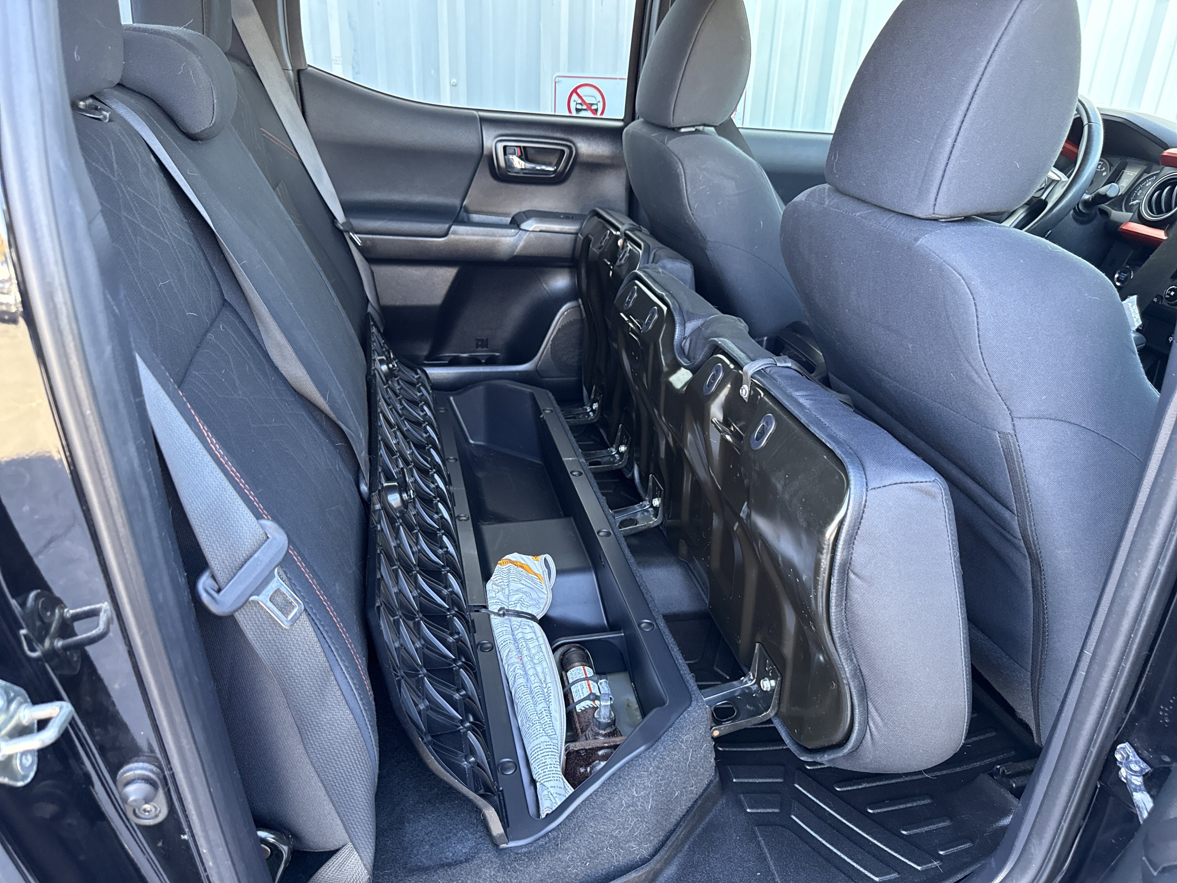 Used 2017 Toyota Tacoma TRD Off-Road w/ Tow Package (A/T) image 40