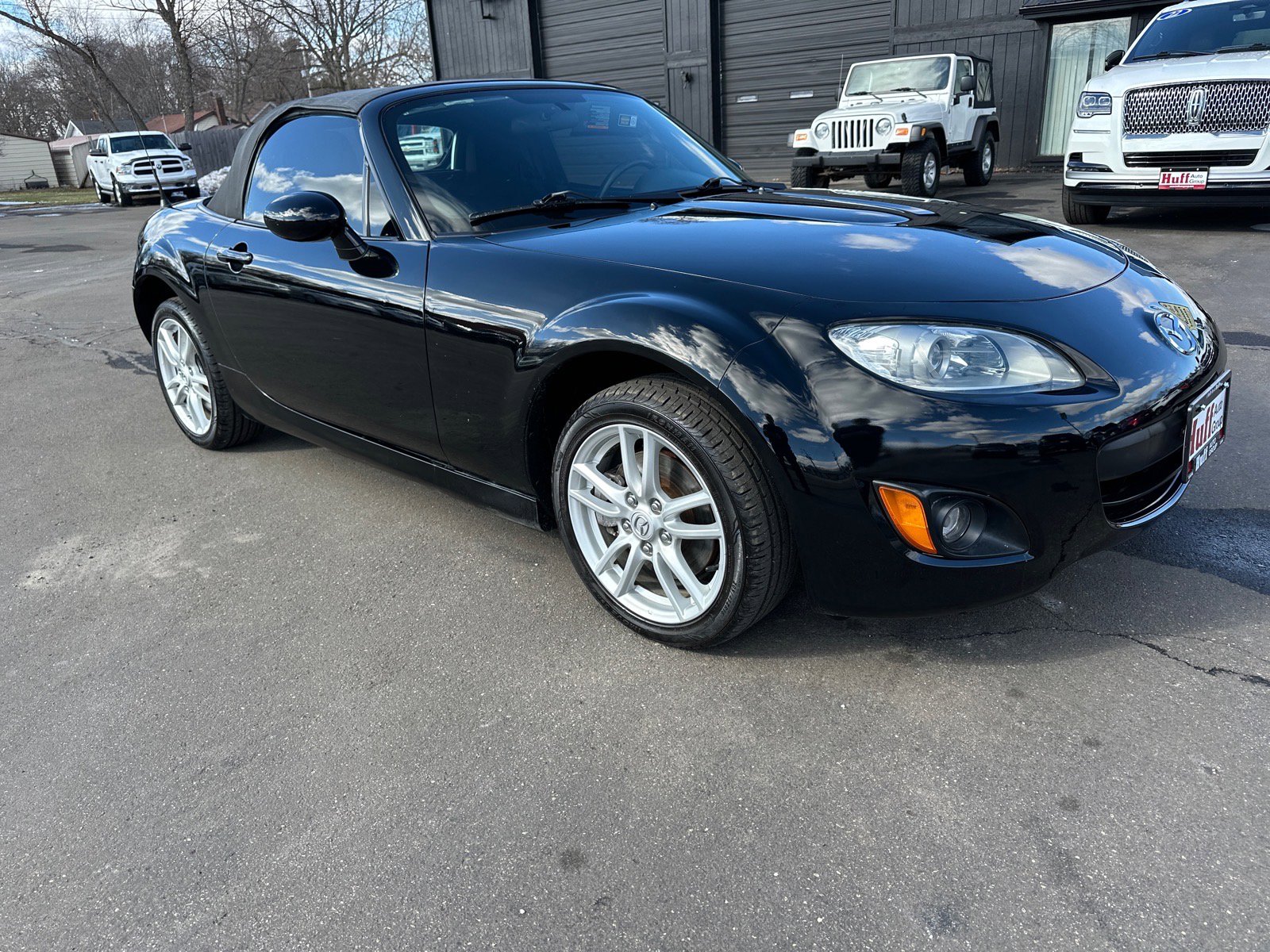 Used 2011 MAZDA MX-5 Miata Sport image 1